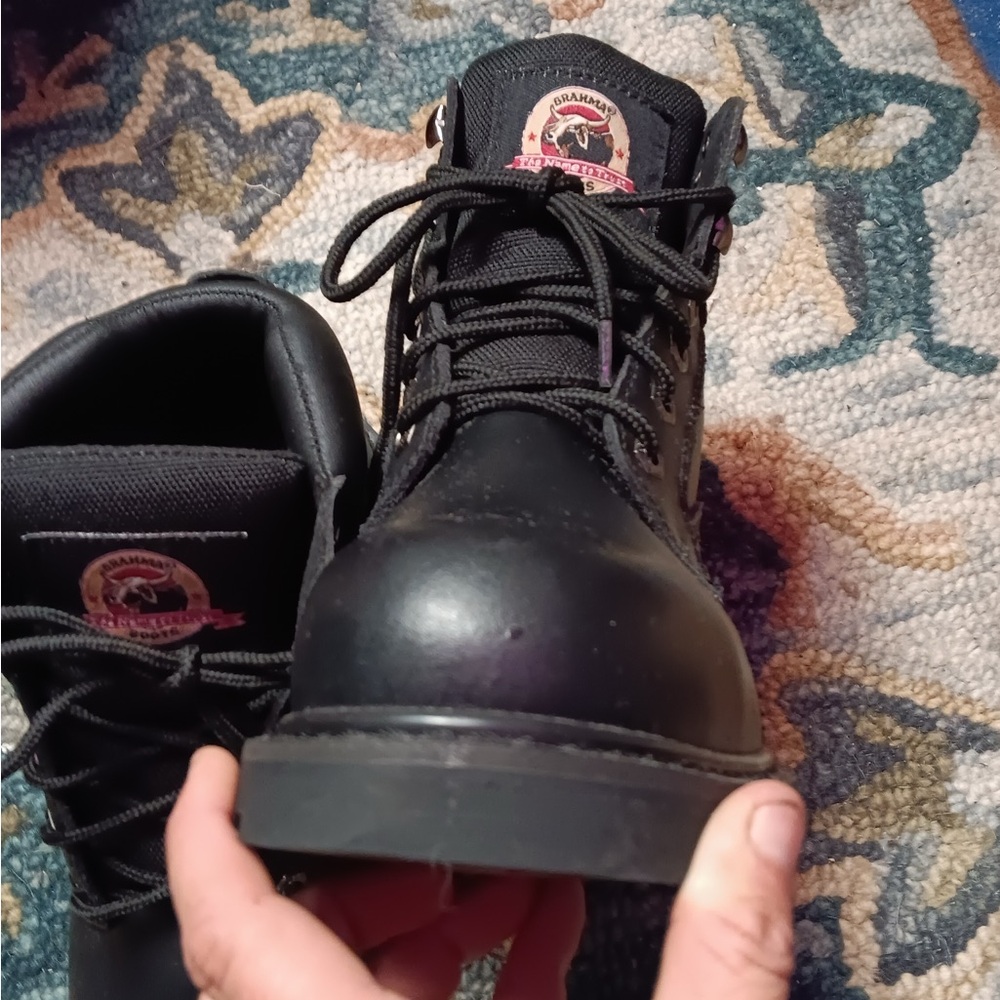Pair of men’s steel toe boots NWOT size 8w Brahama Boots in New Condition